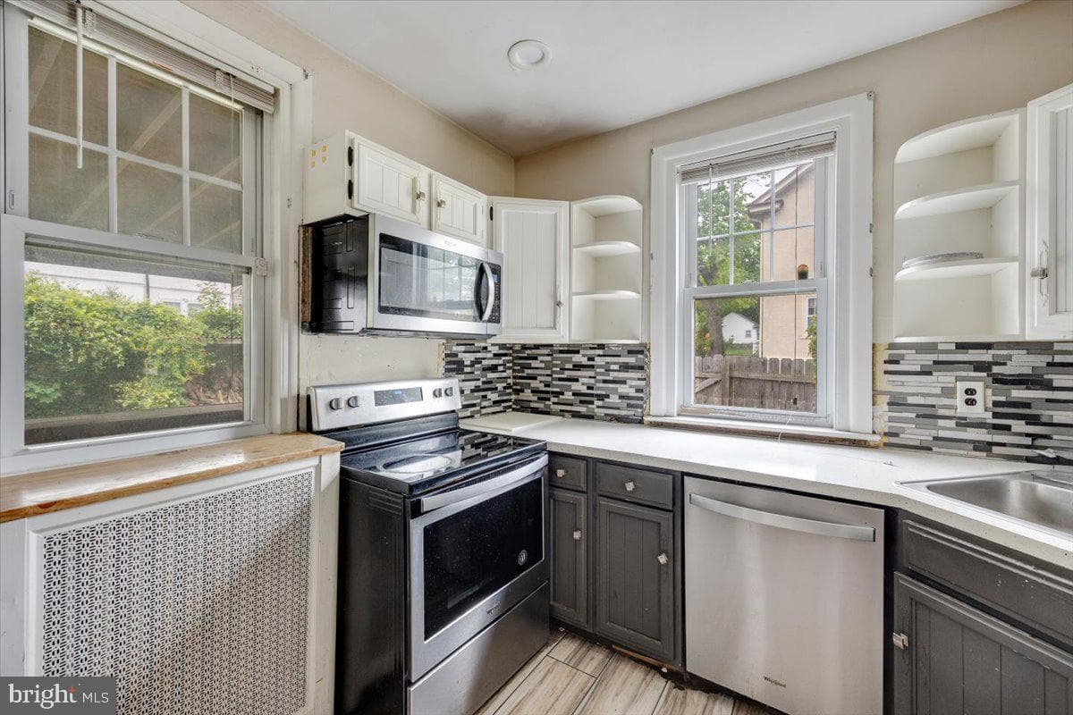 344 Clearbrook Avenue photo 8