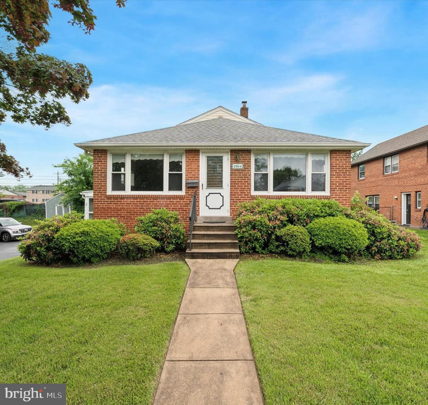 2904 Armstrong Avenue photo 1