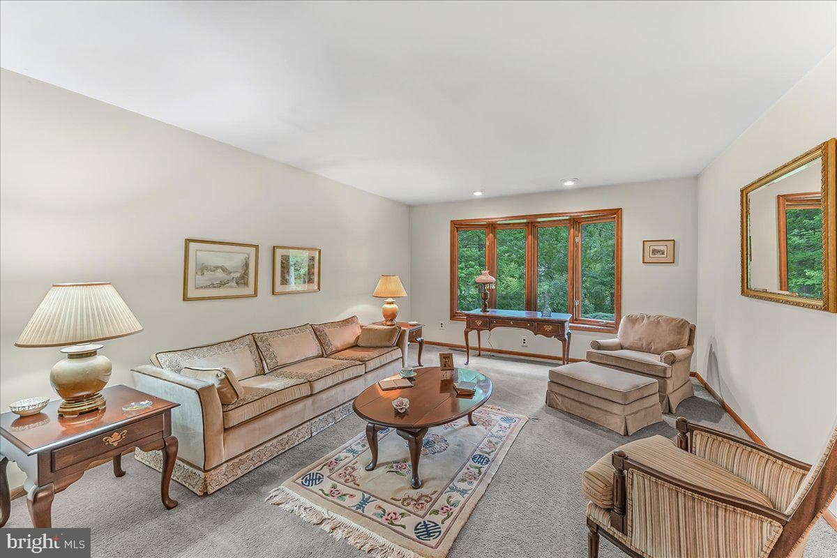 35 Andrien Road photo 18