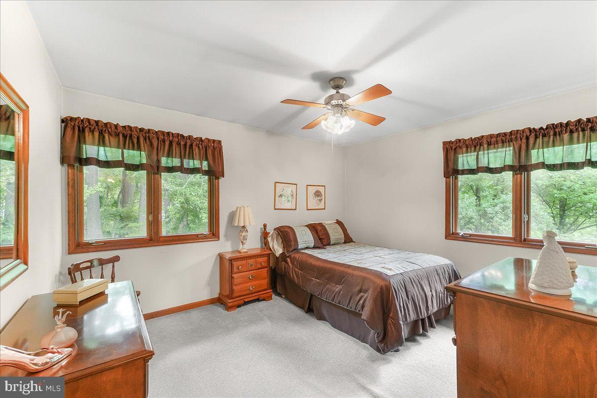 35 Andrien Road photo 29