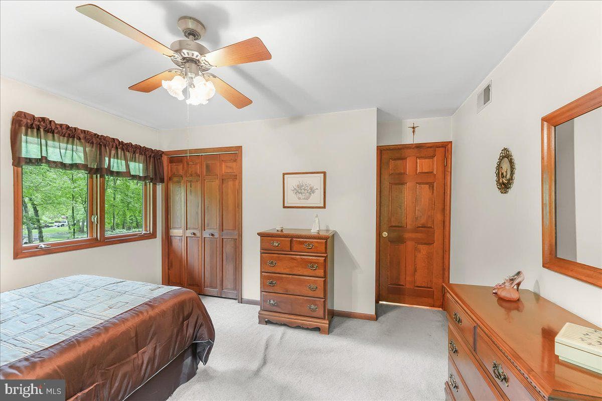 35 Andrien Road photo 30