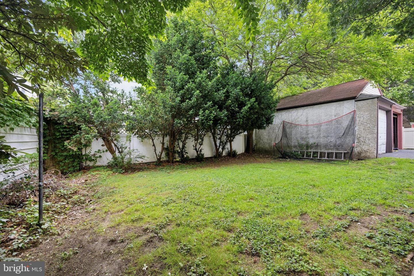 904 Alexander Avenue photo 22