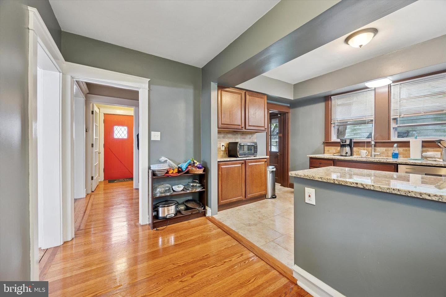 904 Alexander Avenue photo 4