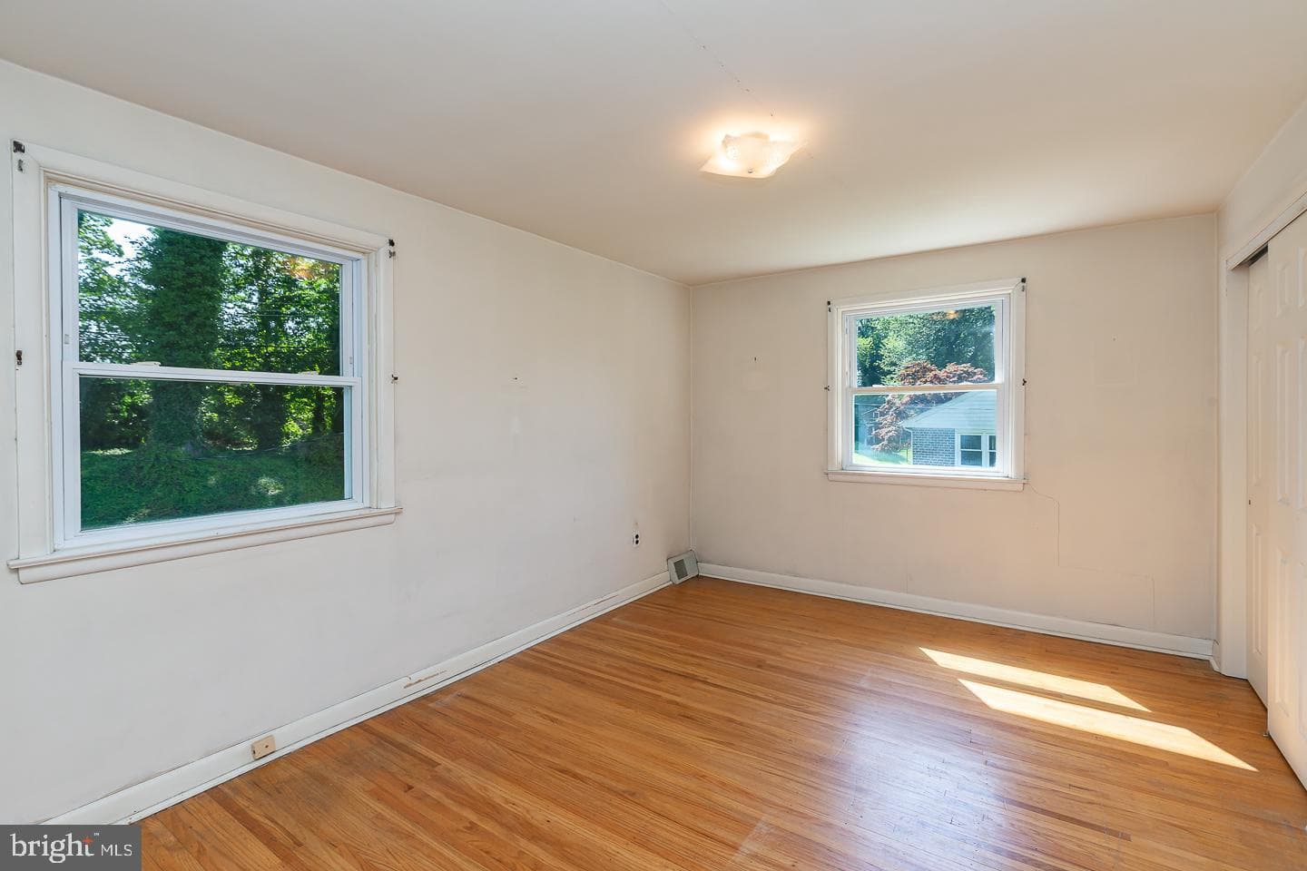 325 Rittenhouse Circle photo 23