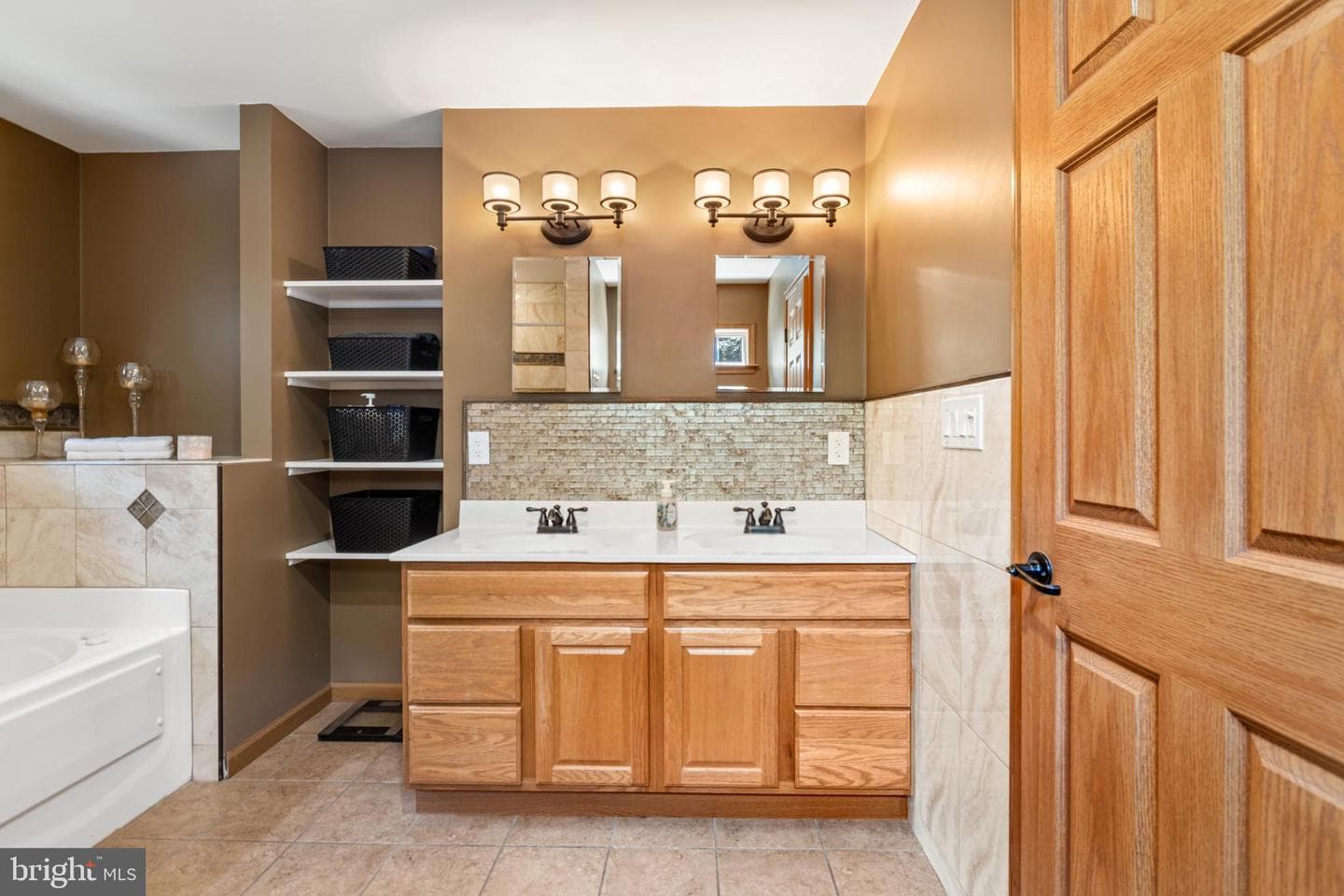 3137 Laughead Lane photo 38