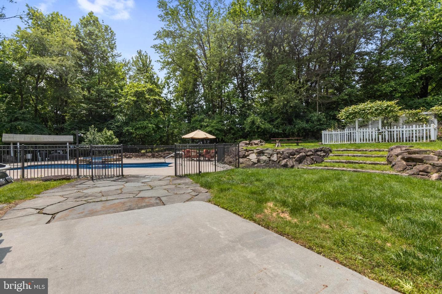 3137 Laughead Lane photo 63