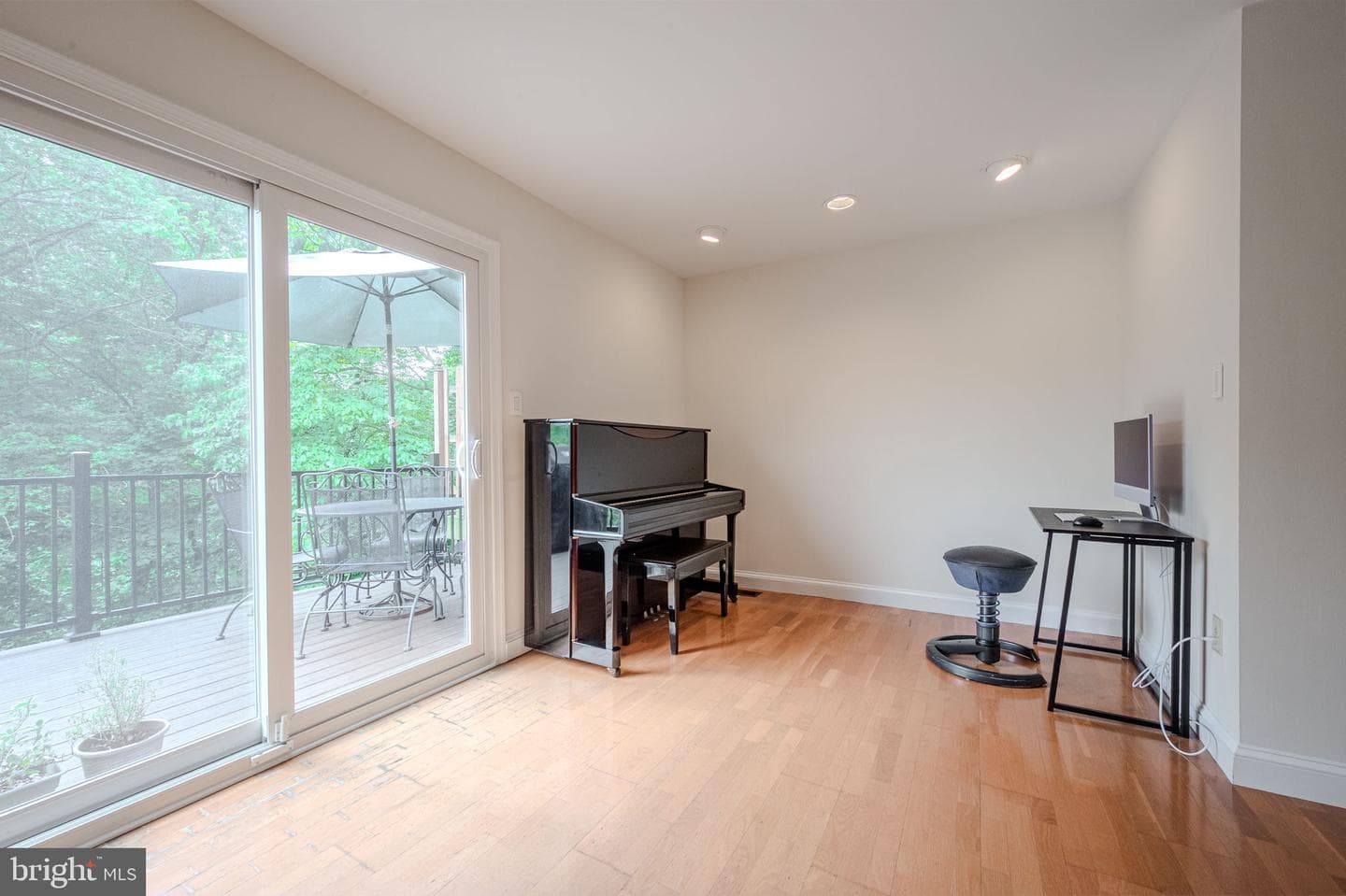60 Kingston Terrace photo 13