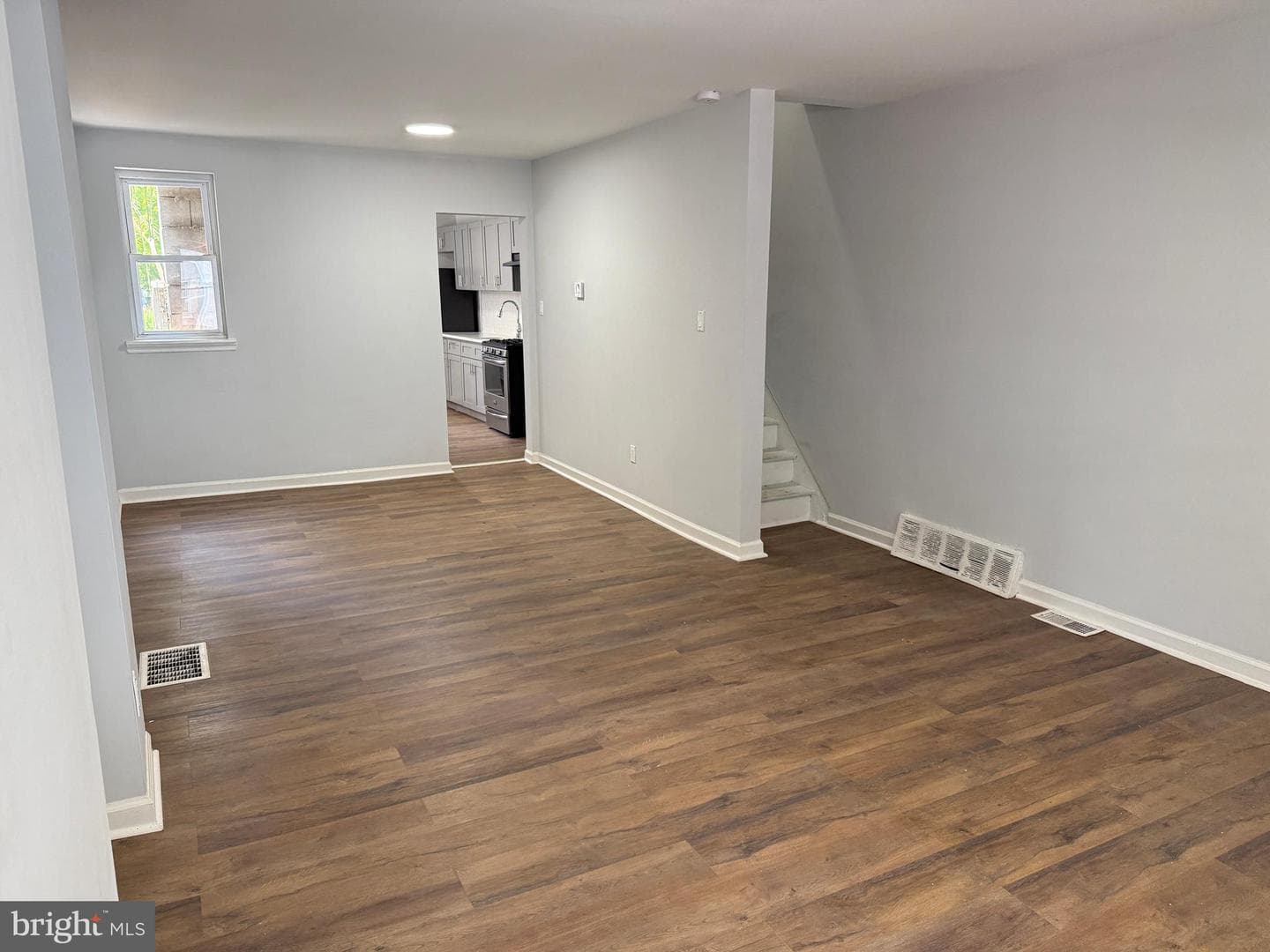 1012 Potter Street photo 3