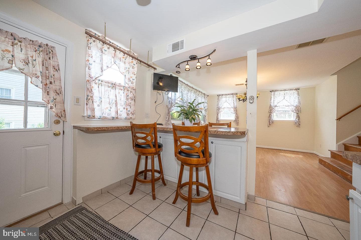 405 Garden Lane photo 14