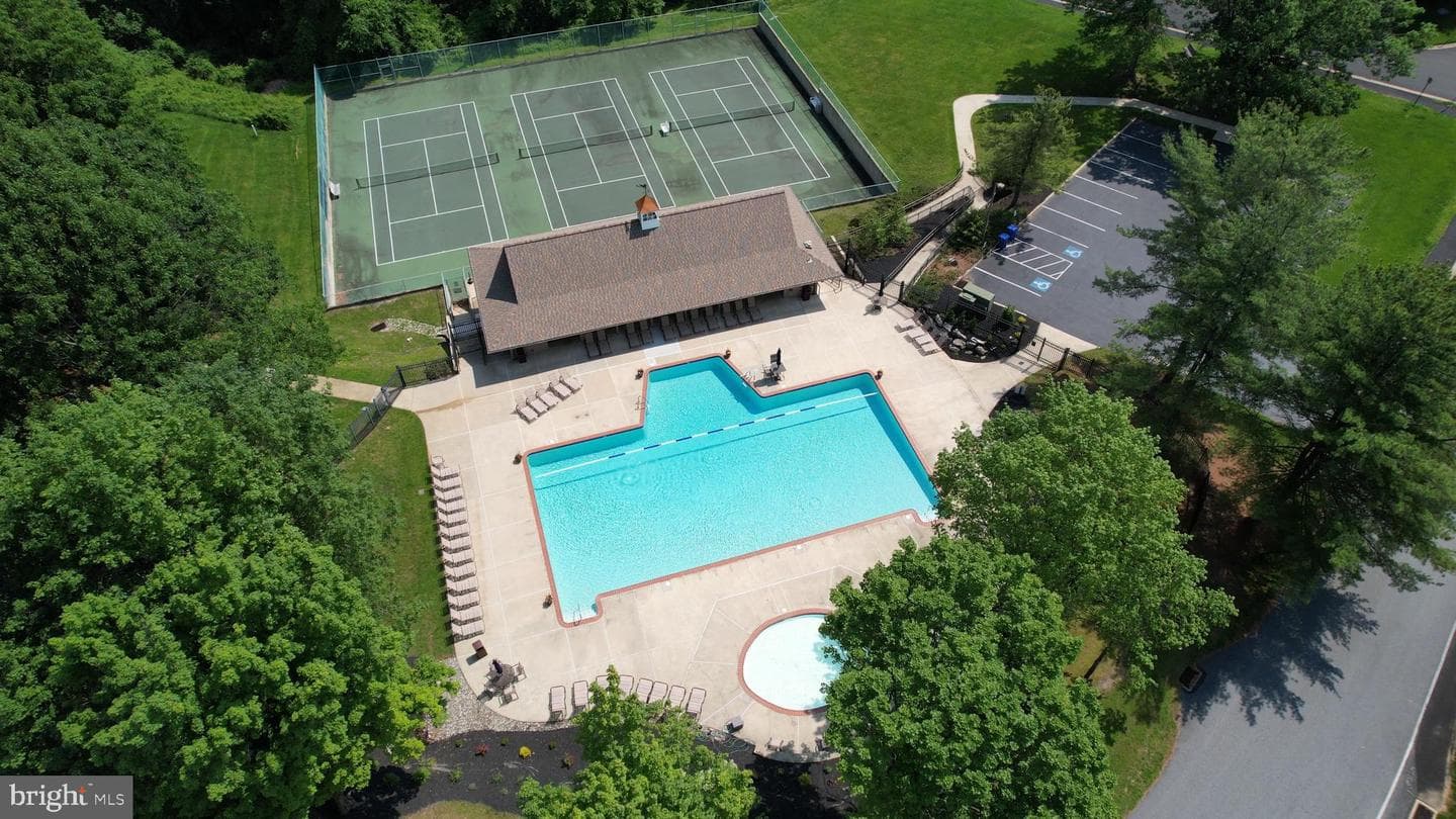 602 Pritchard Place photo 33