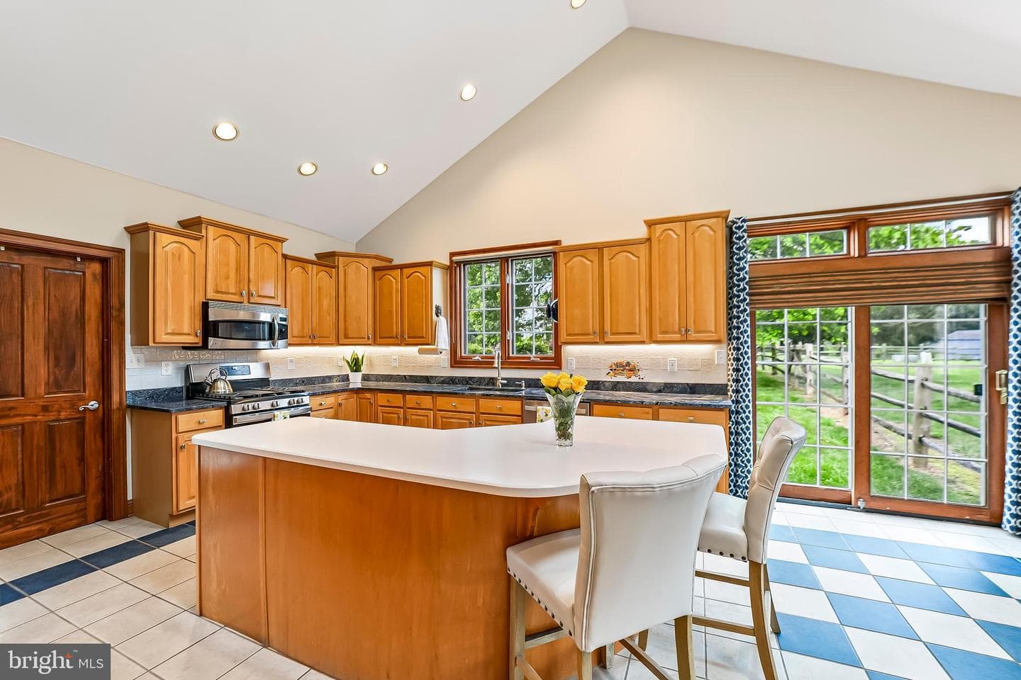 384 Lenni Road photo 30