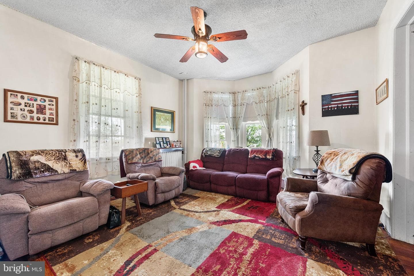 138 W Ridge photo 2