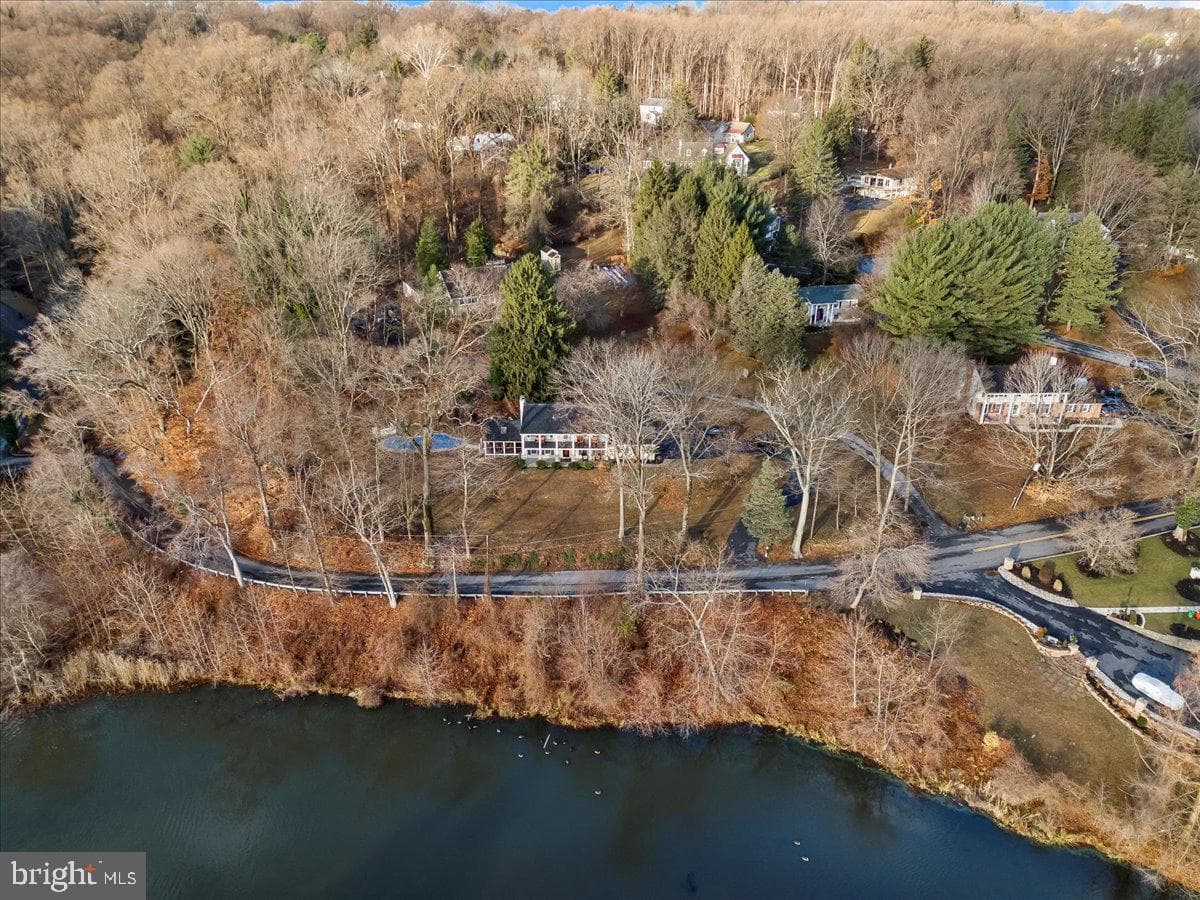 601 Crum Creek Road photo 44