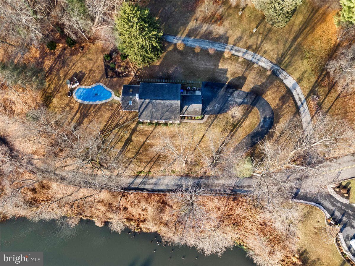 601 Crum Creek Road photo 45