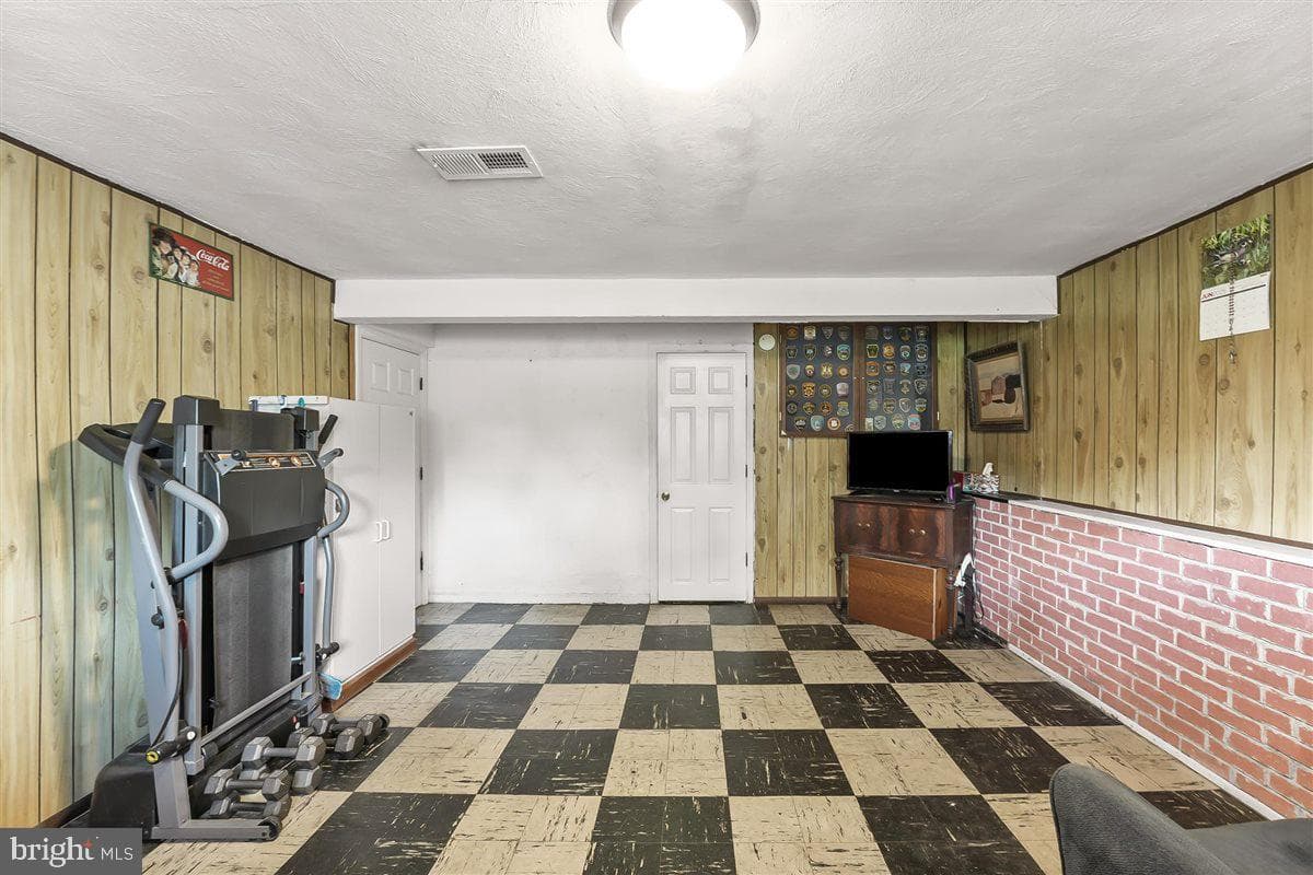 11 Stratford Drive photo 23