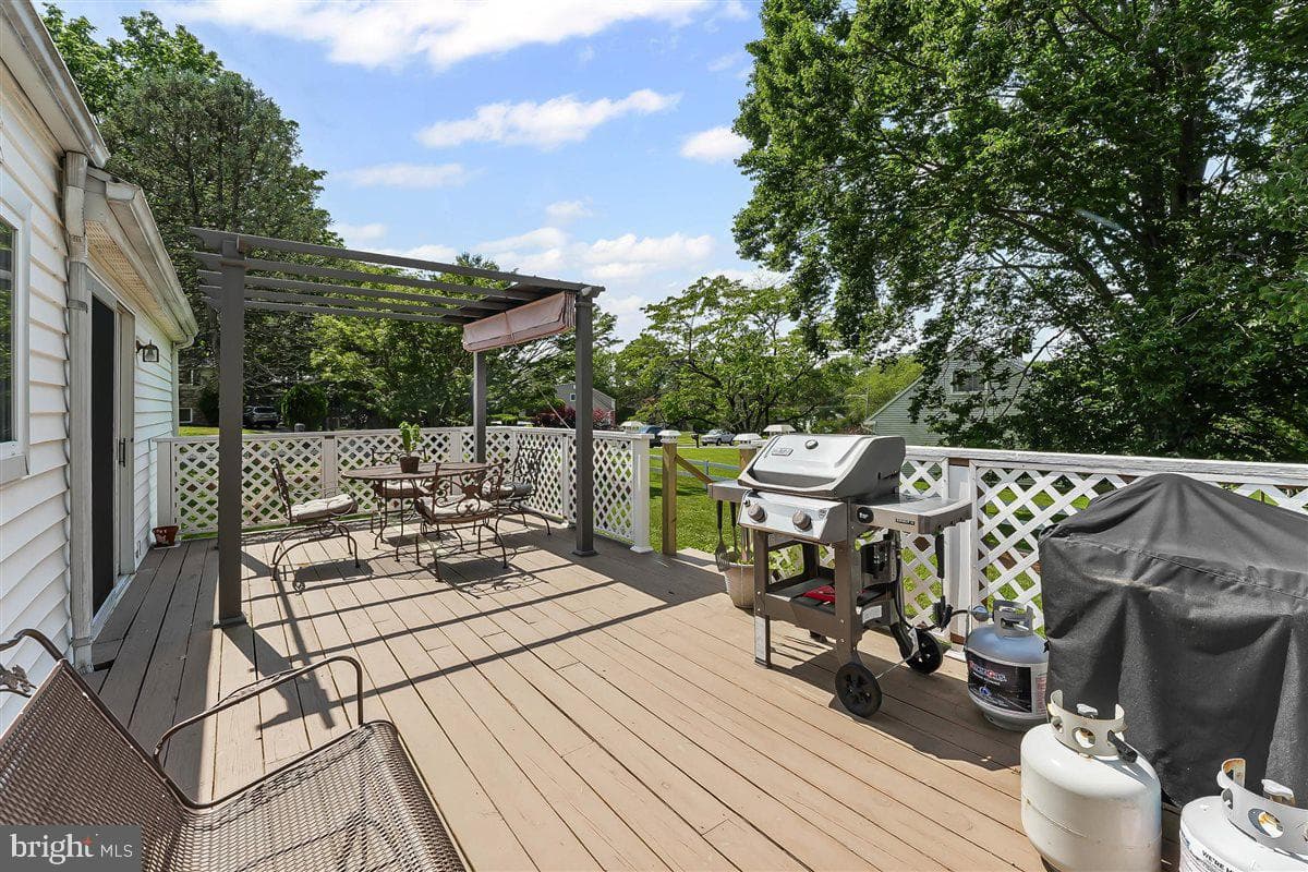 11 Stratford Drive photo 25