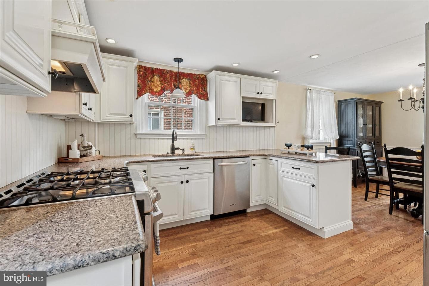 2530 Woodleigh Road photo 11