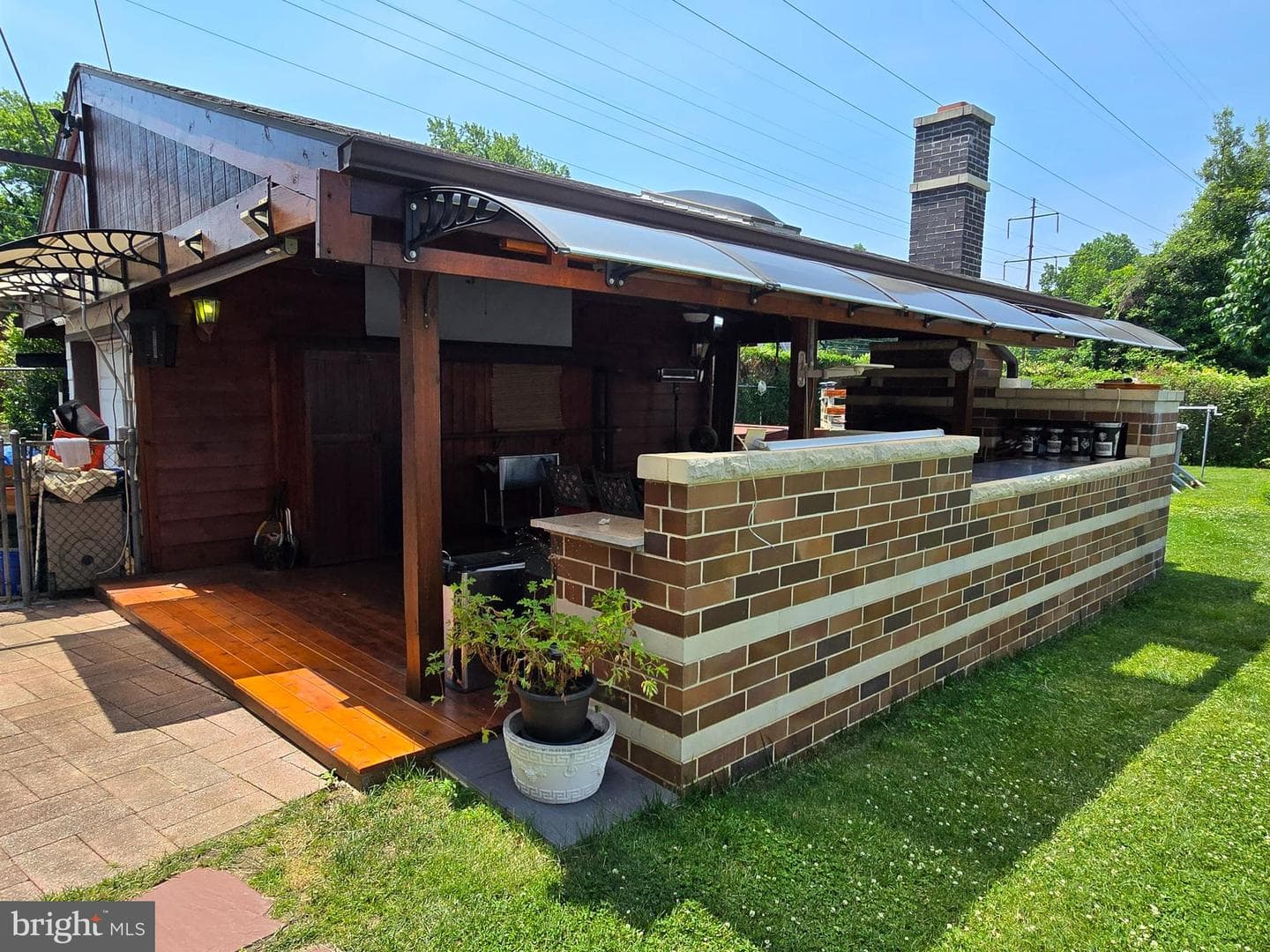 210 E Ashland Avenue photo 3