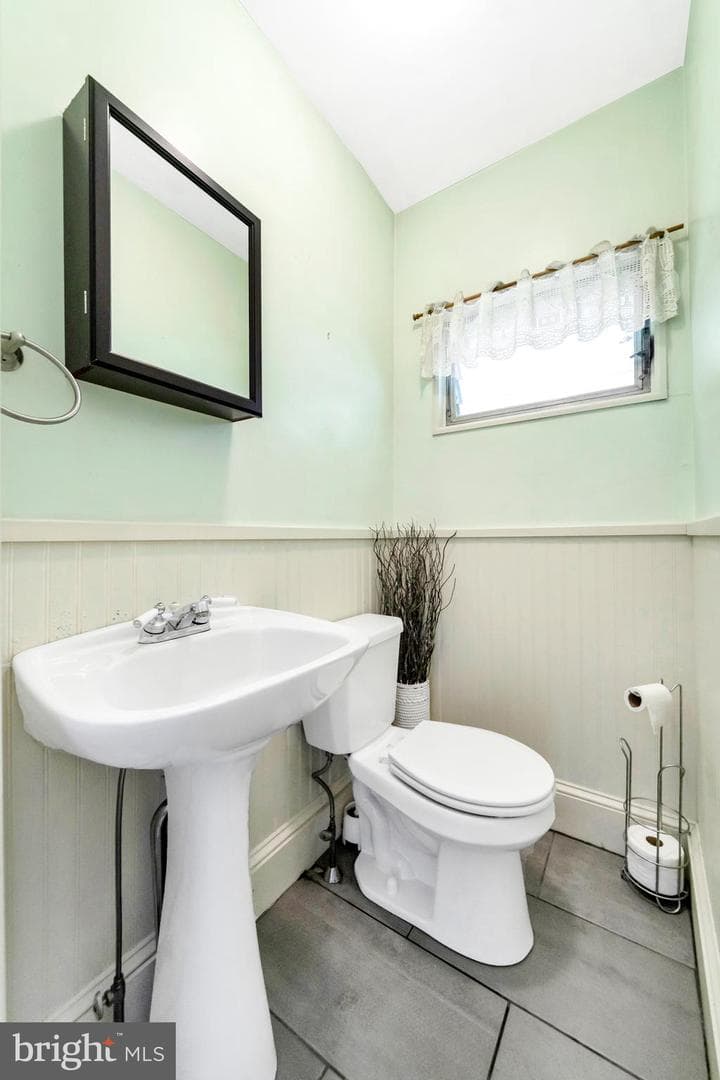 824 Lindale Avenue photo 30