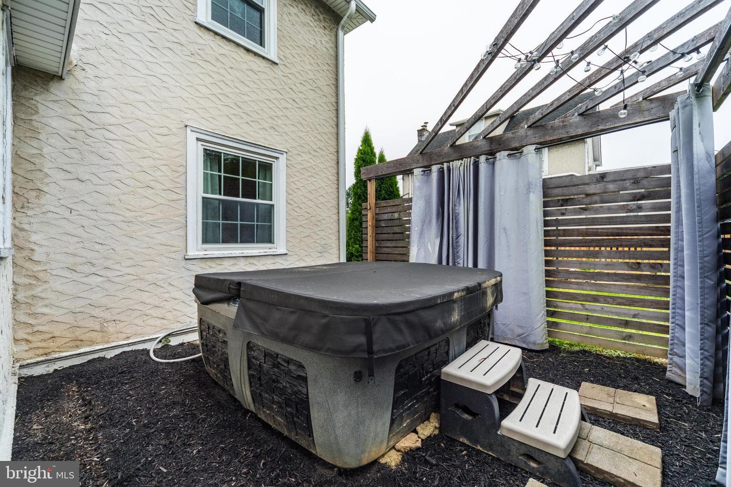 824 Lindale Avenue photo 37
