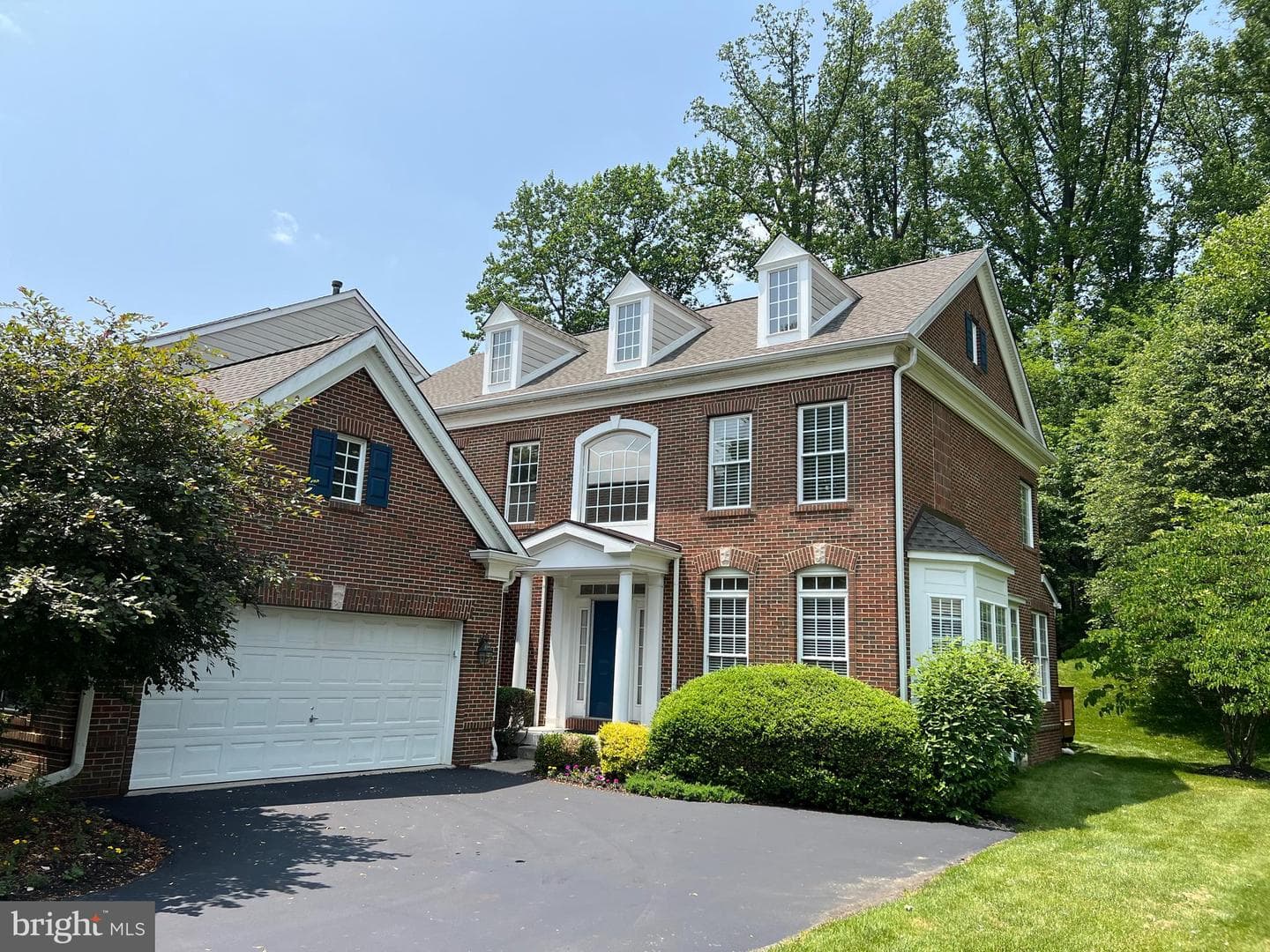 206 Excalibur Drive photo 2