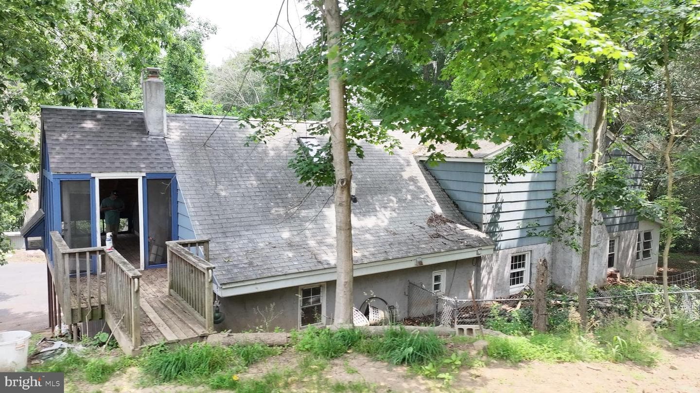 160 Stoney Bank Road photo 3