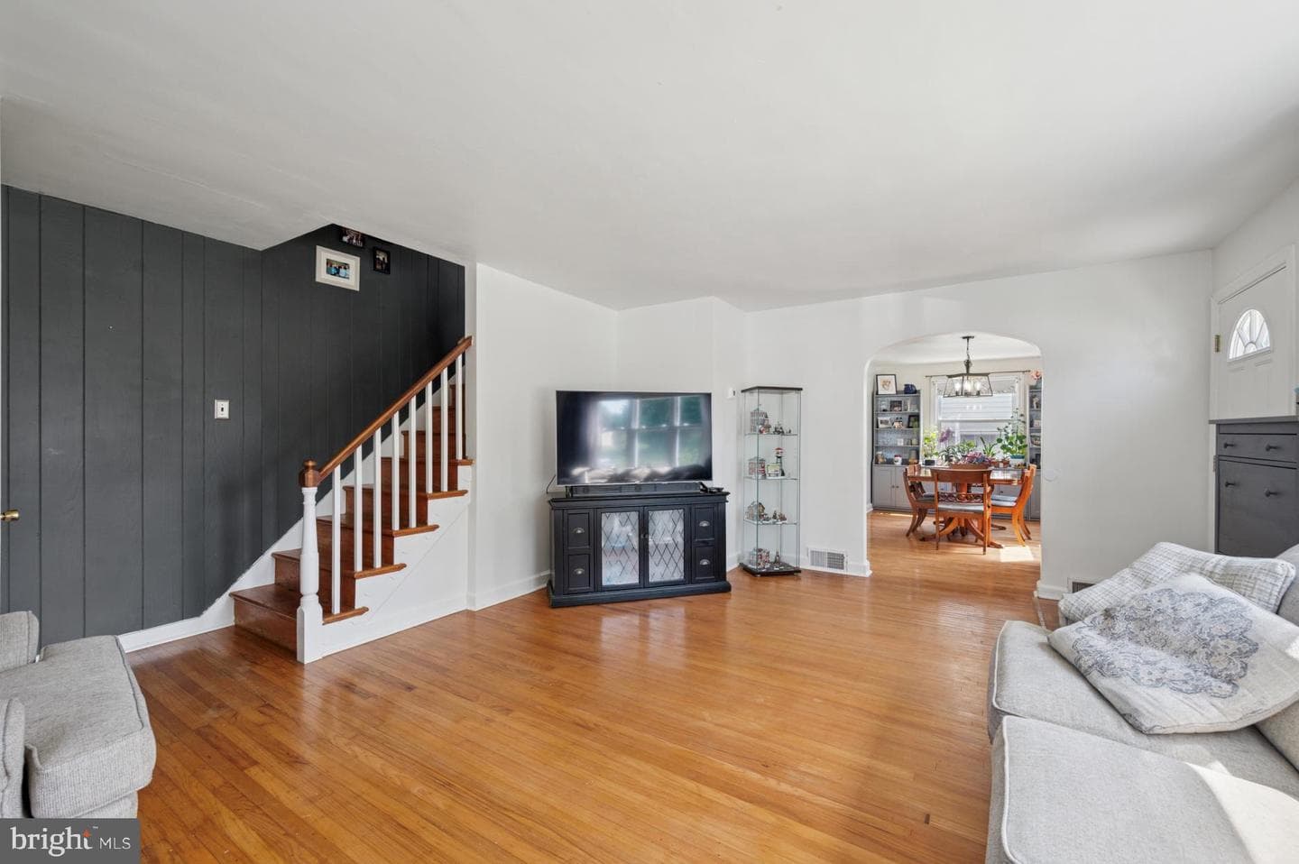 104 Scheivert Avenue photo 3