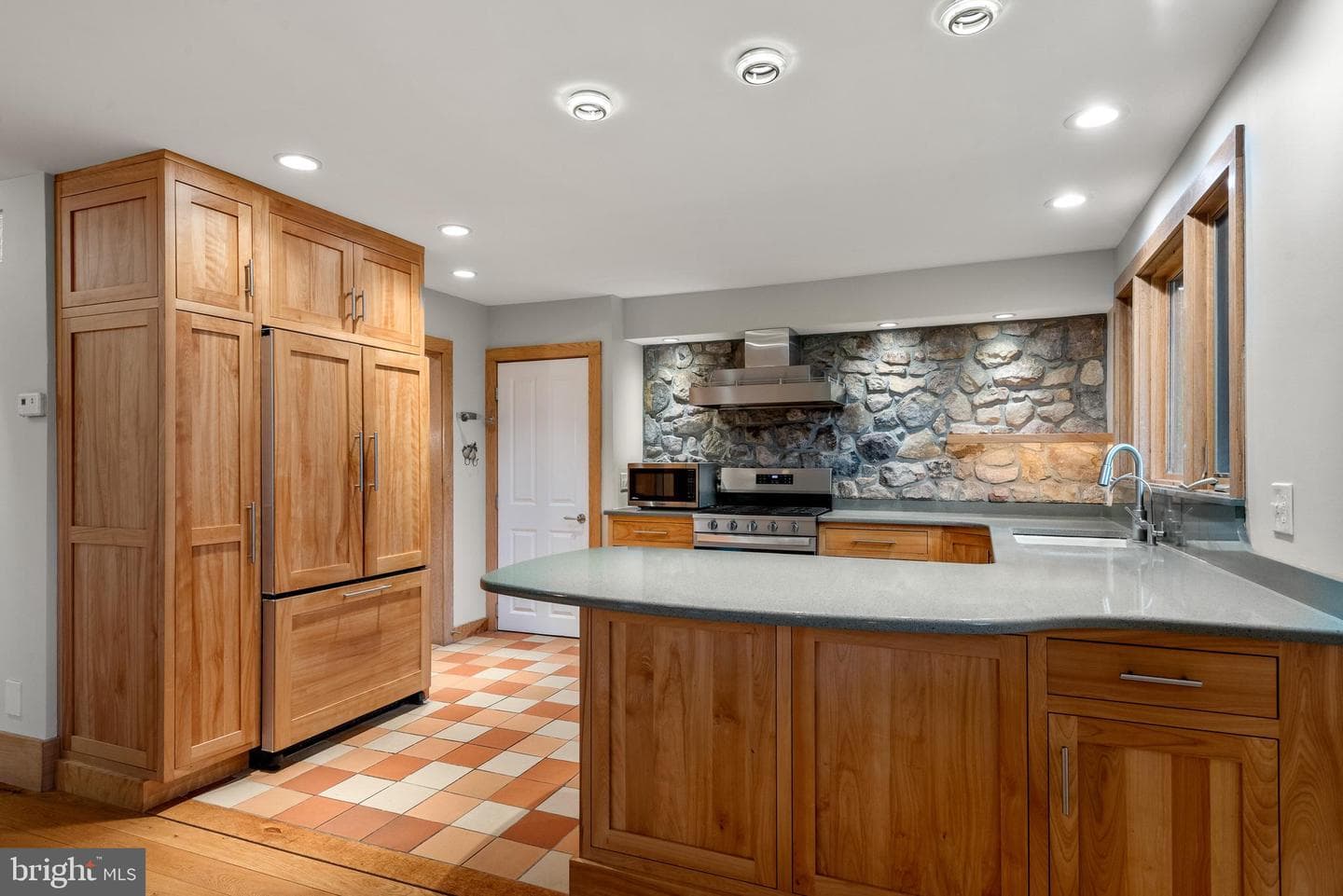 54 Grist Mill Road photo 10