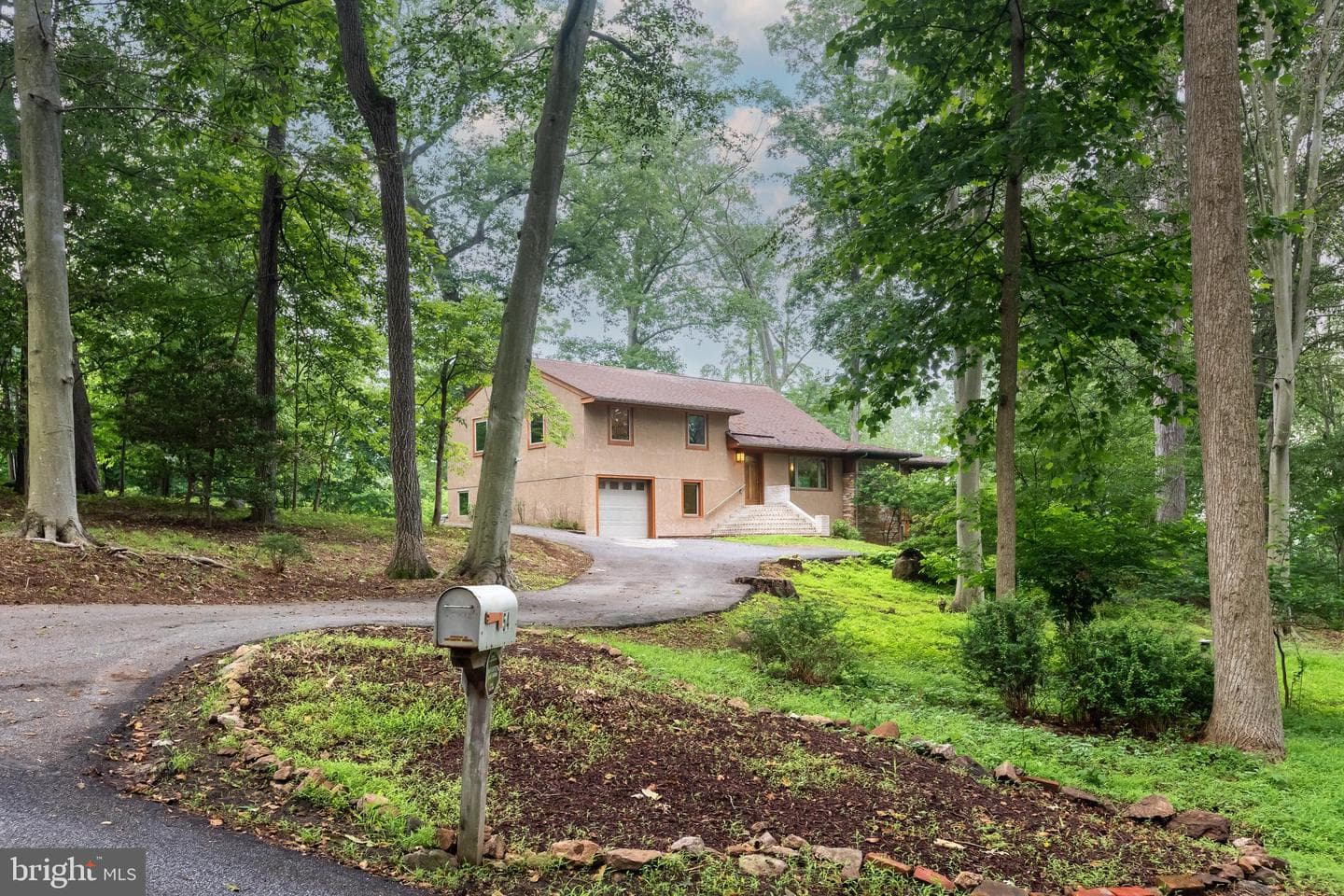 54 Grist Mill Road photo 34