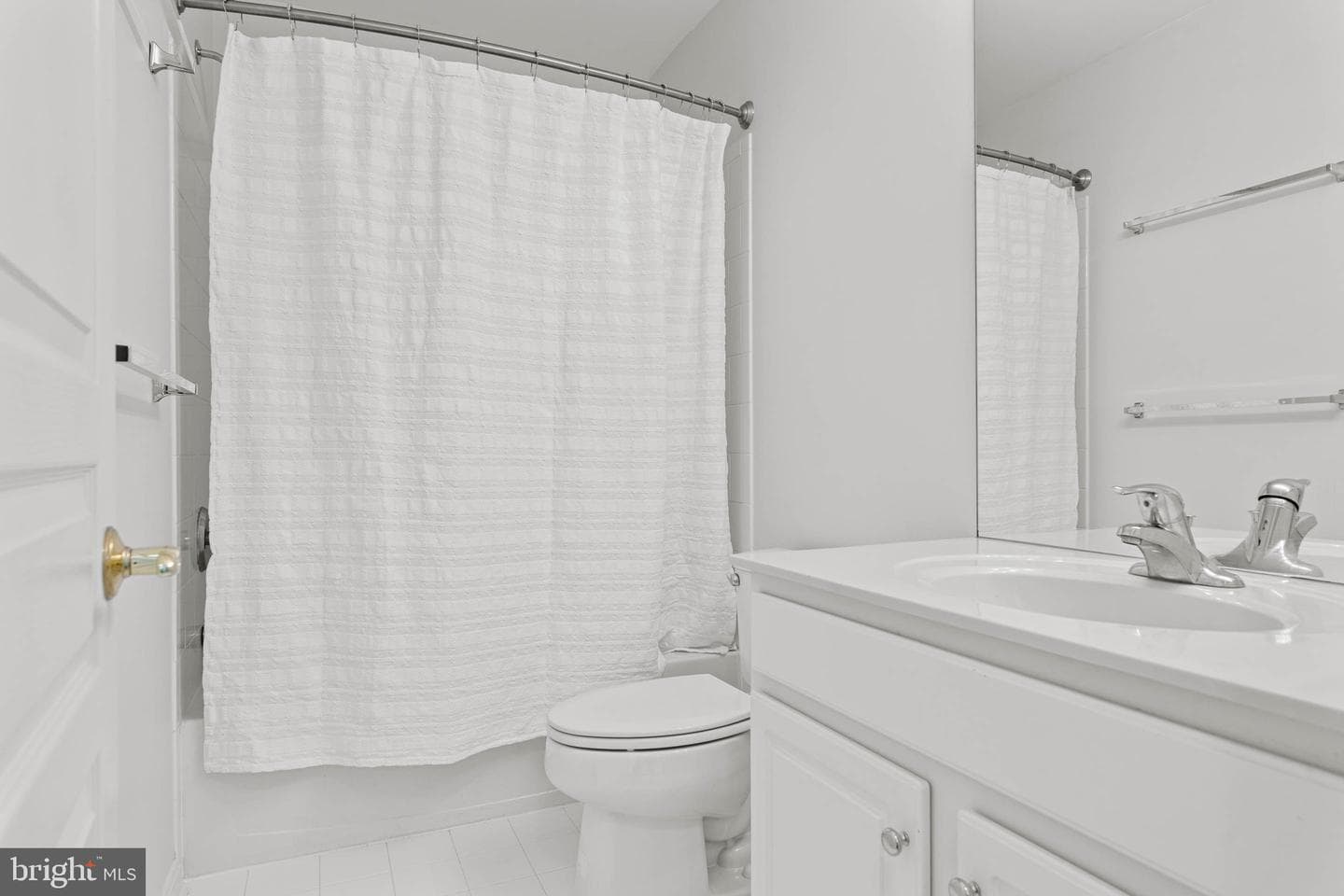 302 Arthur Court photo 44