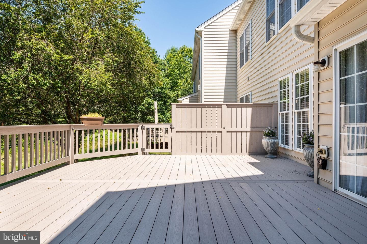 302 Arthur Court photo 55