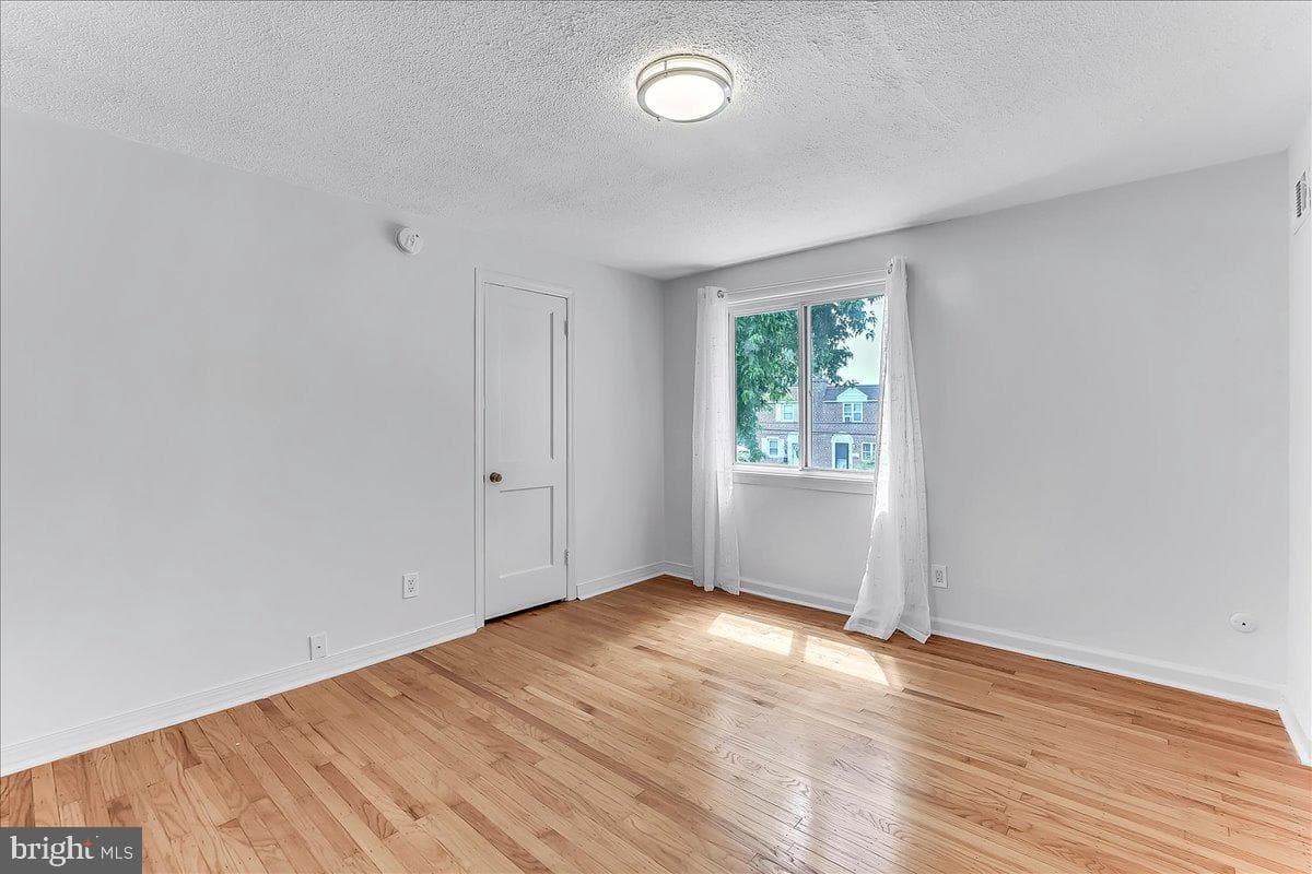 747 Bennington Road photo 11