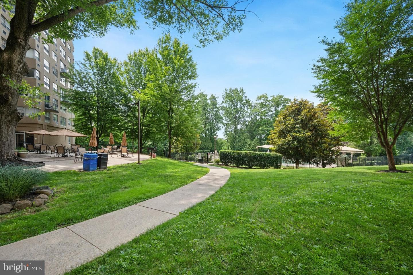1030 E Lancaster Avenue #806 photo 20