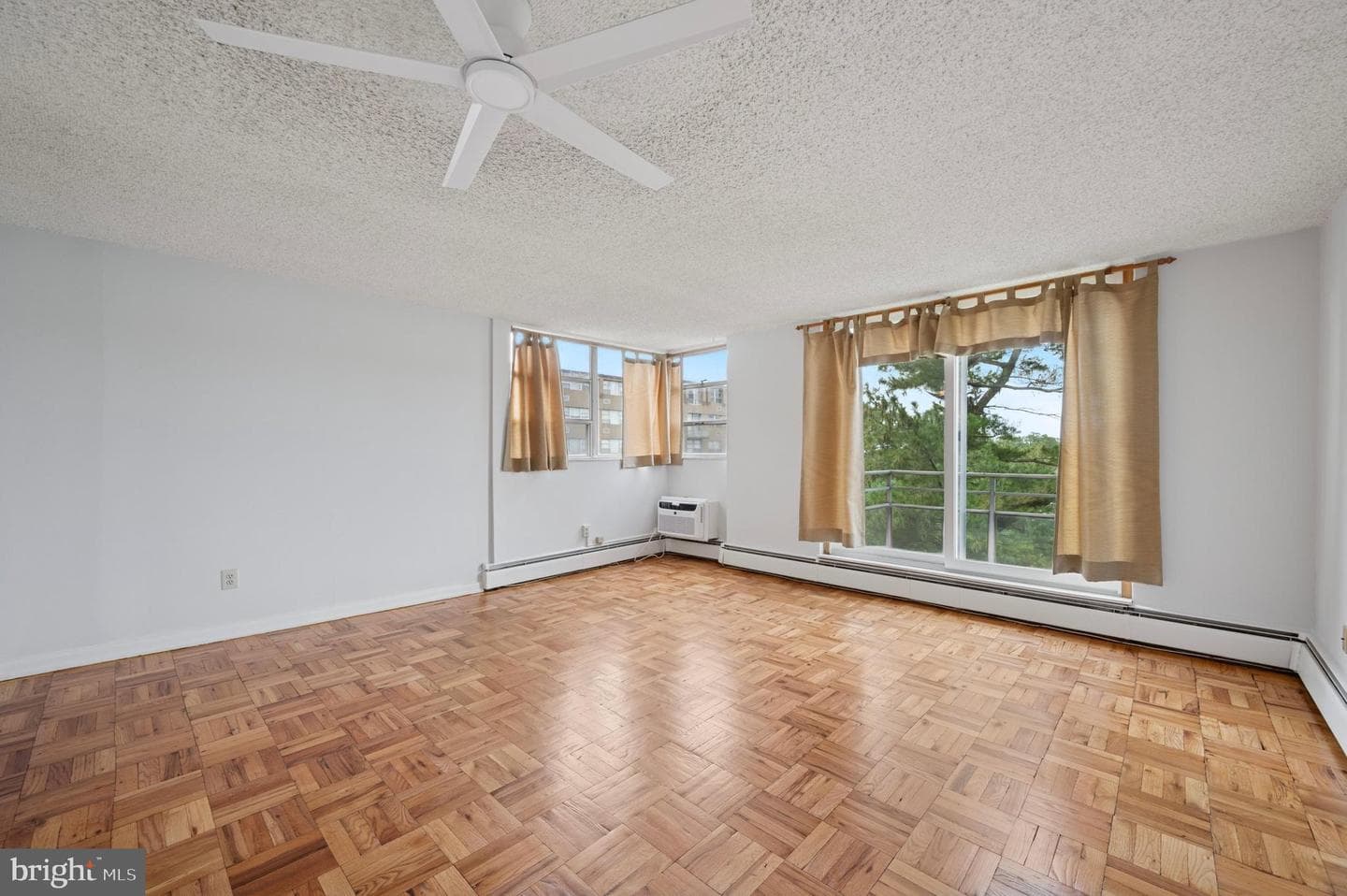 1030 E Lancaster Avenue #806 photo 9