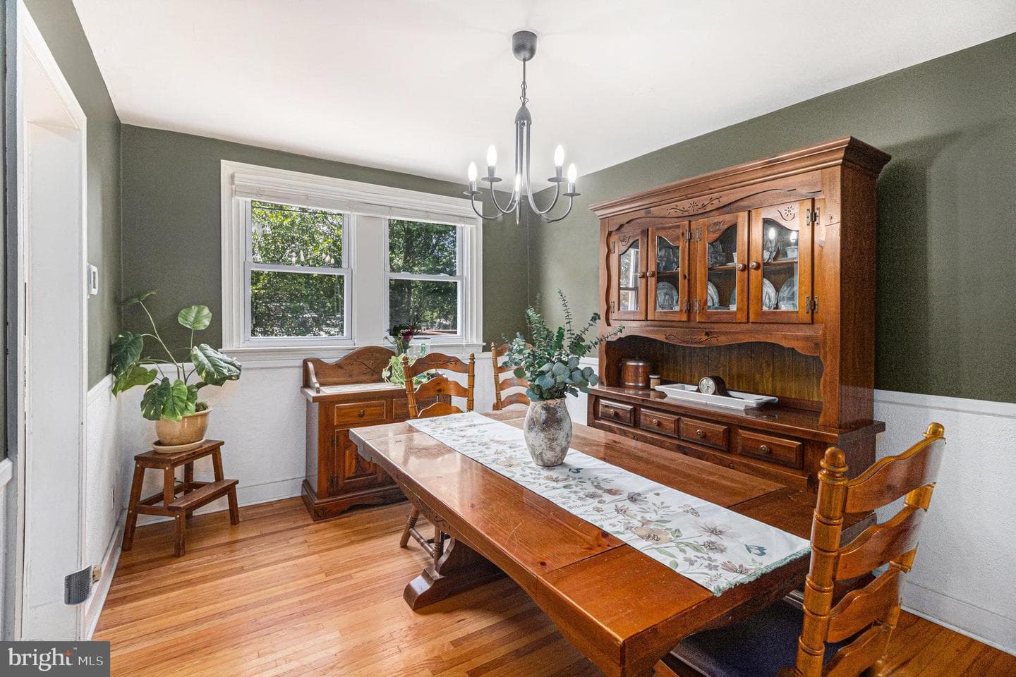 242 Bridge Street photo 6