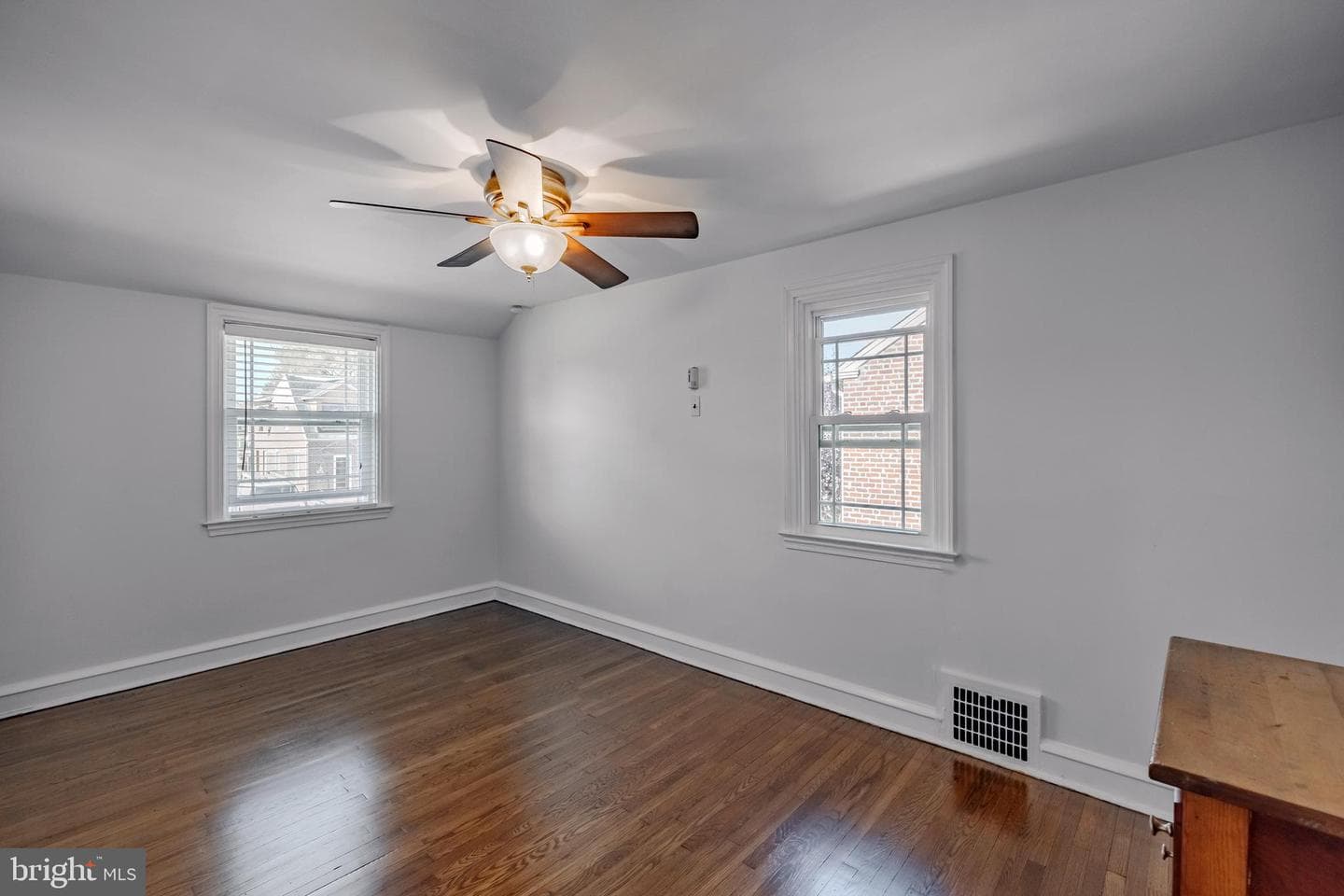 533 Achille Road photo 33