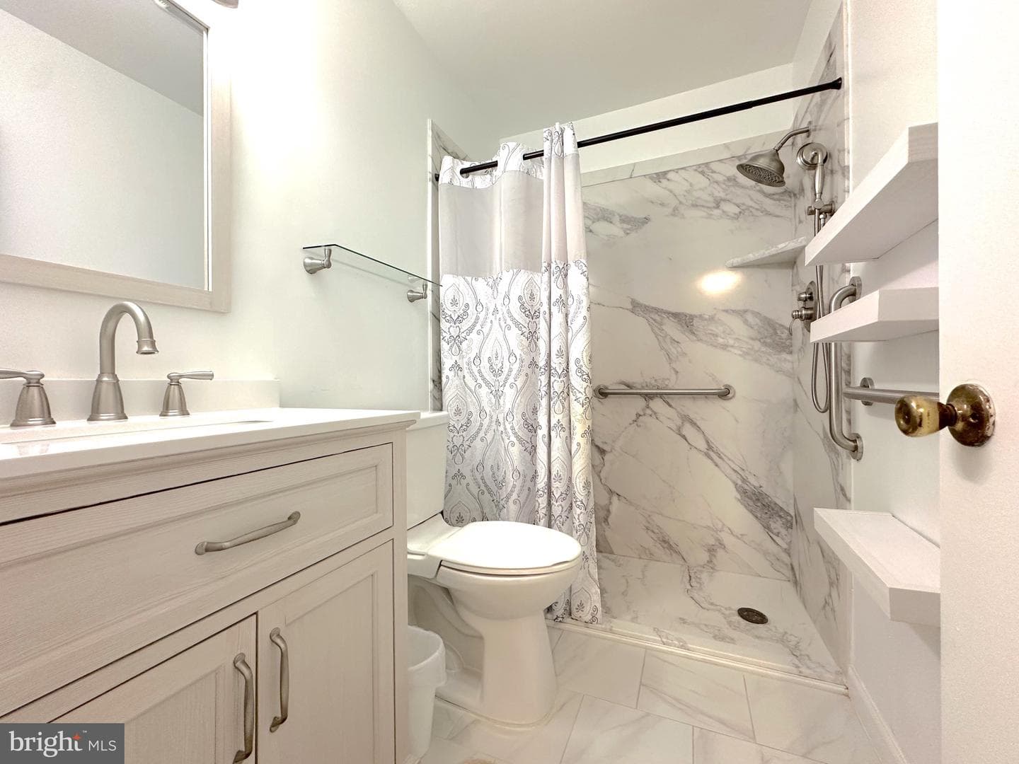 700 Ardmore Avenue #122 photo 14