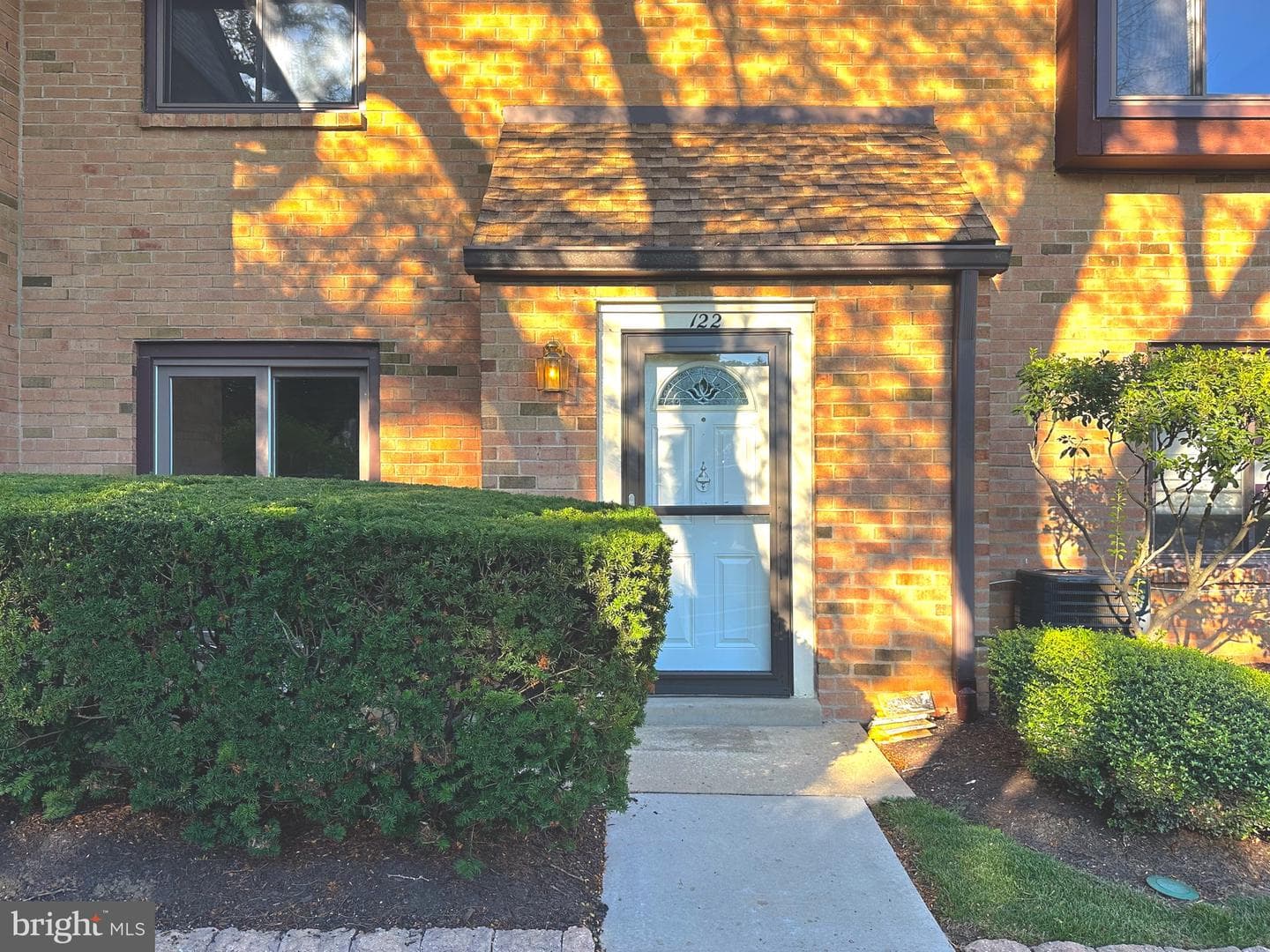 700 Ardmore Avenue #122 photo 2