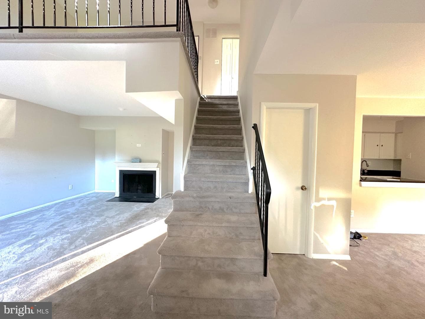700 Ardmore Avenue #122 photo 3