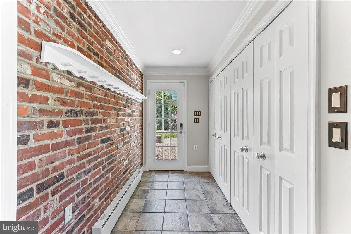 276 Hemlock Lane photo 17