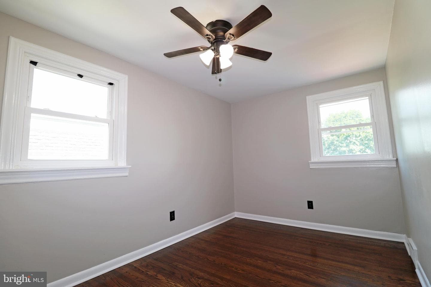1551 Warwick Avenue photo 34