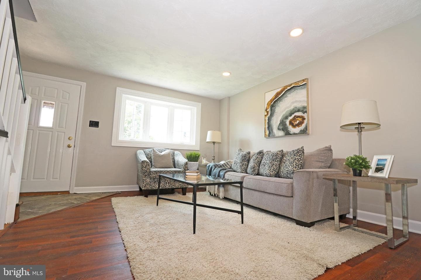 1551 Warwick Avenue photo 4