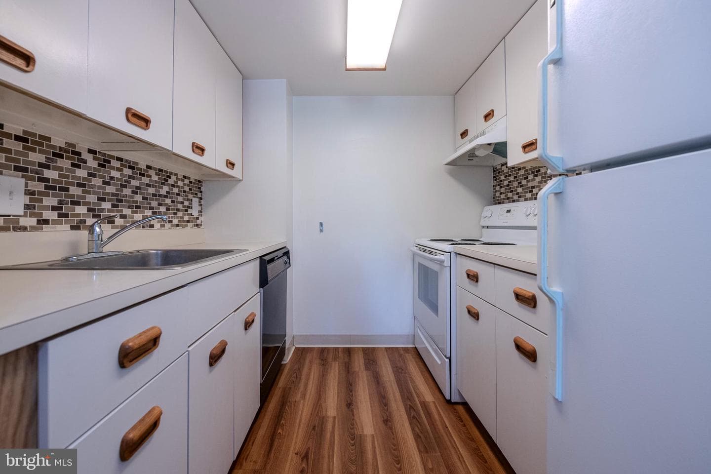 700 Avondale Road #6h photo 13