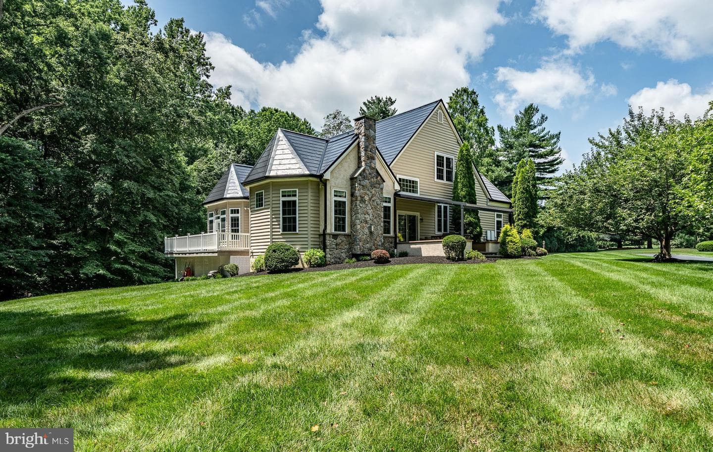 990 Smithbridge Road photo 1