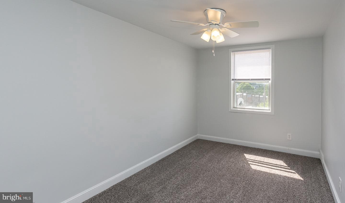 144 Alverstone Road photo 10