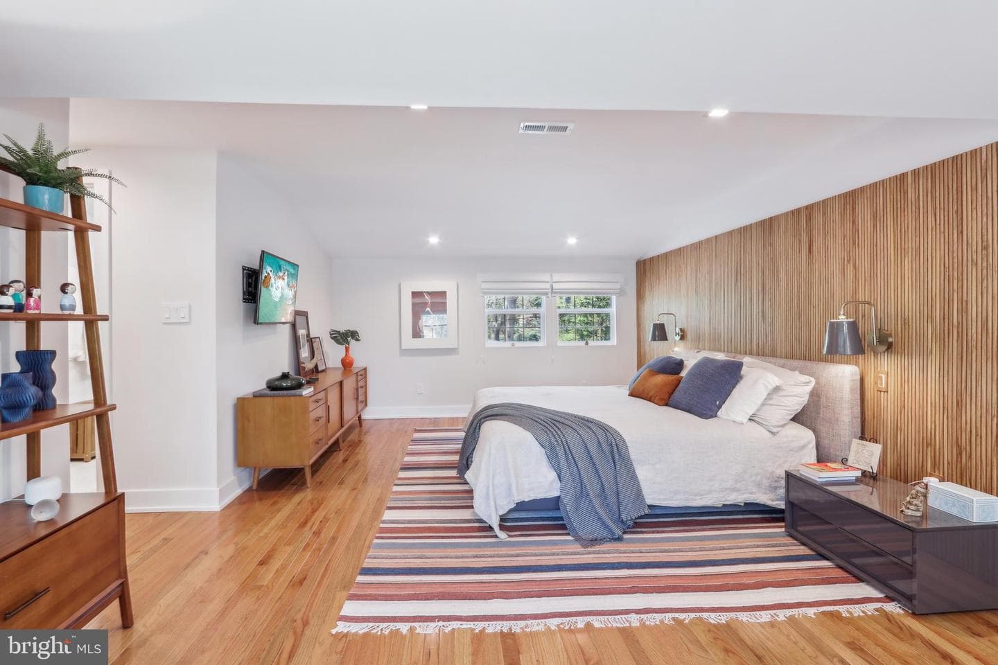 414 Barclay Road photo 42