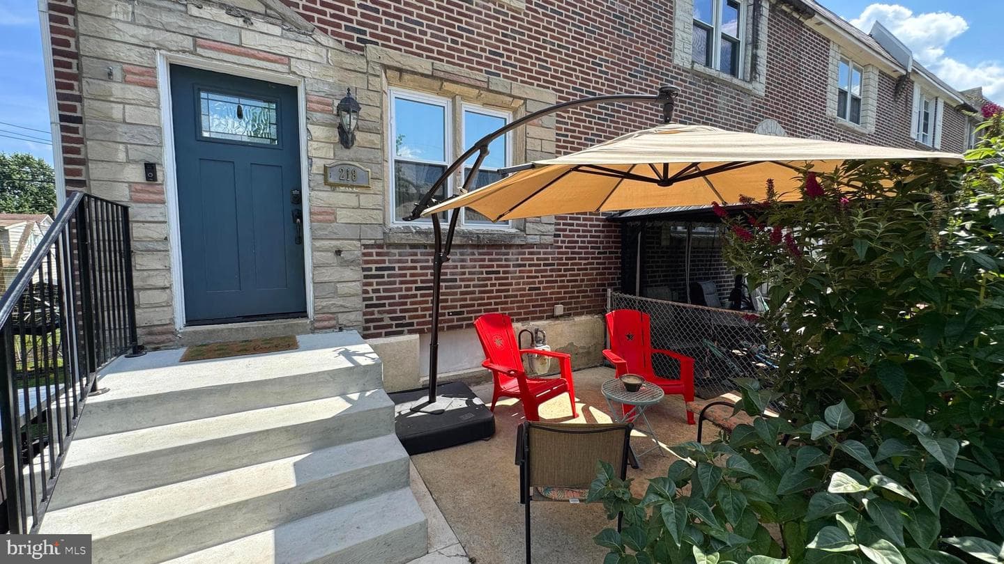 218 Spruce Street photo 2