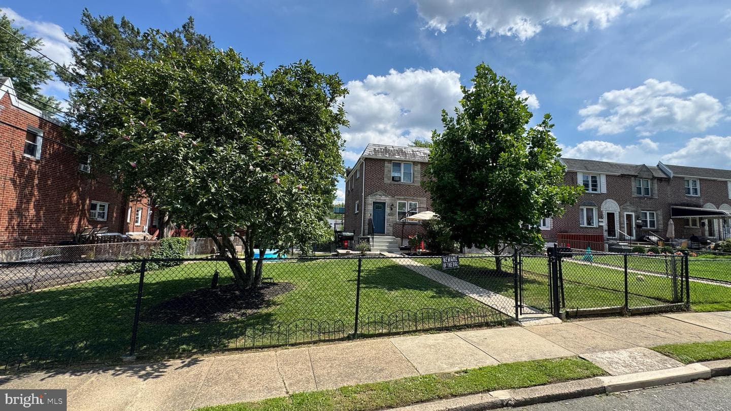 218 Spruce Street photo 5
