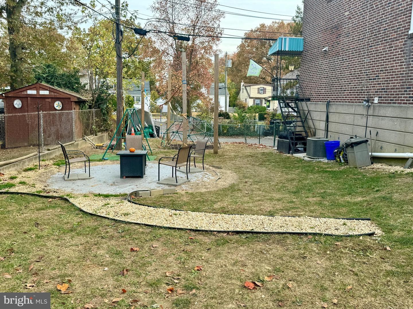 218 Spruce Street photo 7