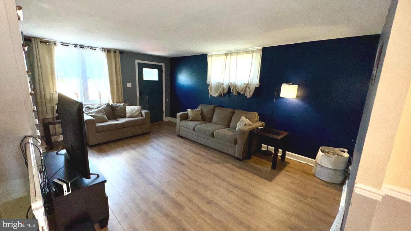 218 Spruce Street photo 9